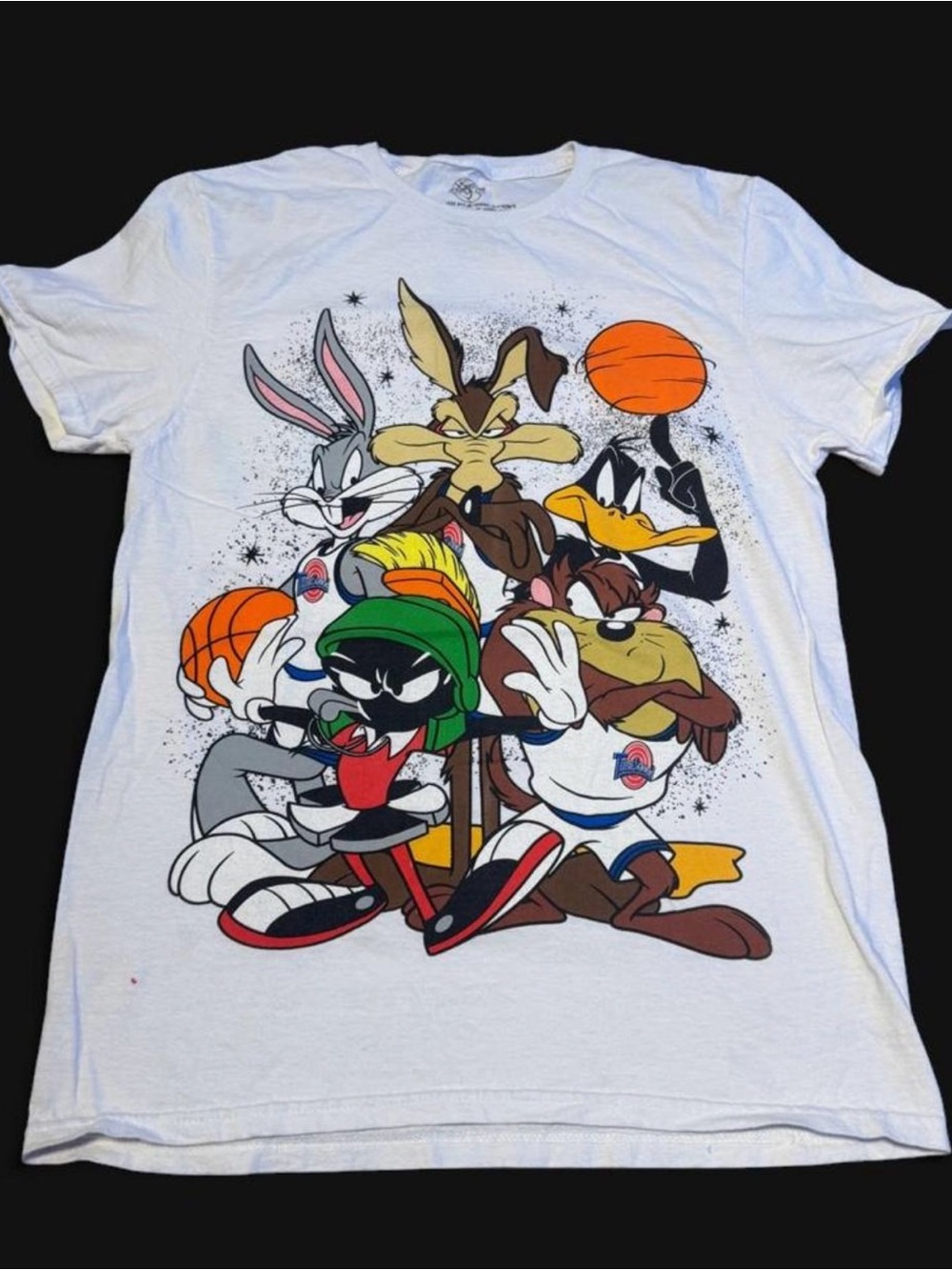 Looney Tunes White Graphic Short Sleeve Tee - Classic Character Basketball Print
